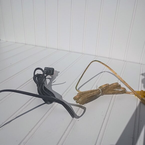 Vtg Pineapple Lamps Coastal Tropical Lamp Pair 3 Way Buffet Table Lightweight - Picture 12 of 17